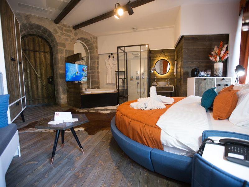 Deluxe queen fotoğraf galeri 7